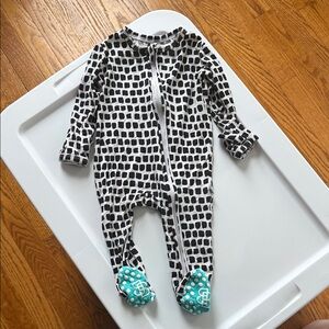 Little Bum Bums (now Bums & Roses) Footie